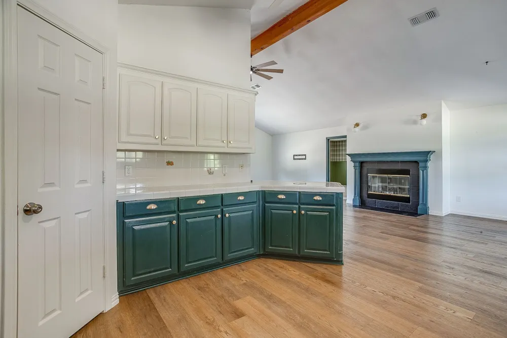 321 E Woody Creek Court Springtown, TX 76082