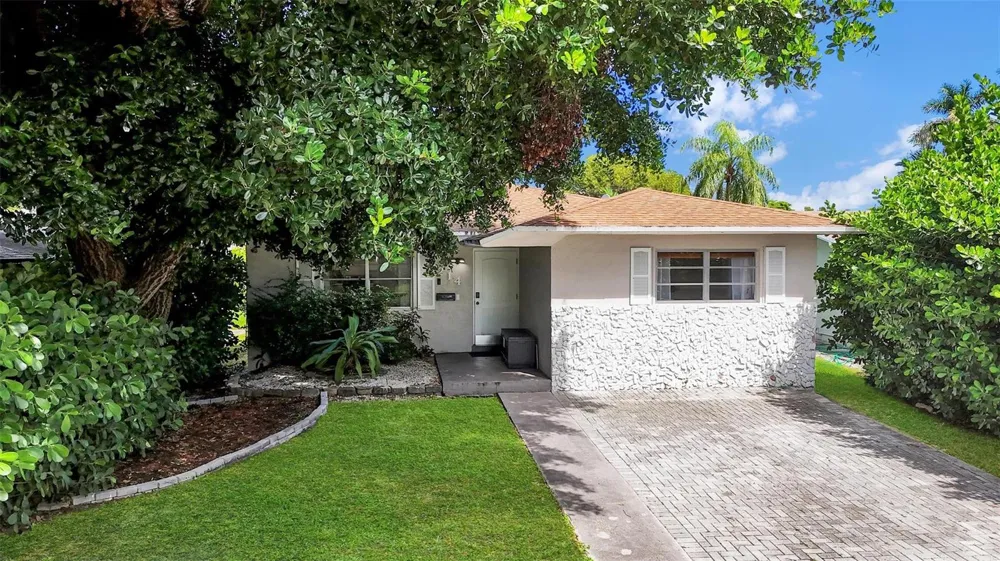 214 SE 6th Street Dania Beach, FL 33004