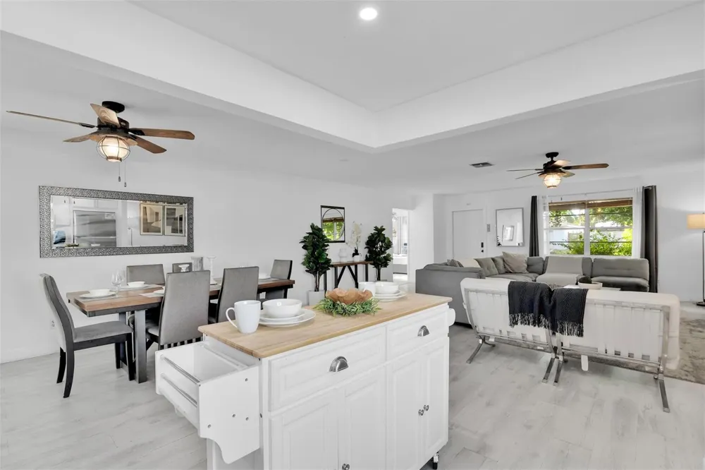 214 SE 6th Street Dania Beach, FL 33004