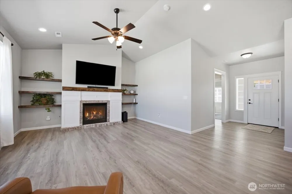 86 Ellie Ann Court Prosser, WA 99350