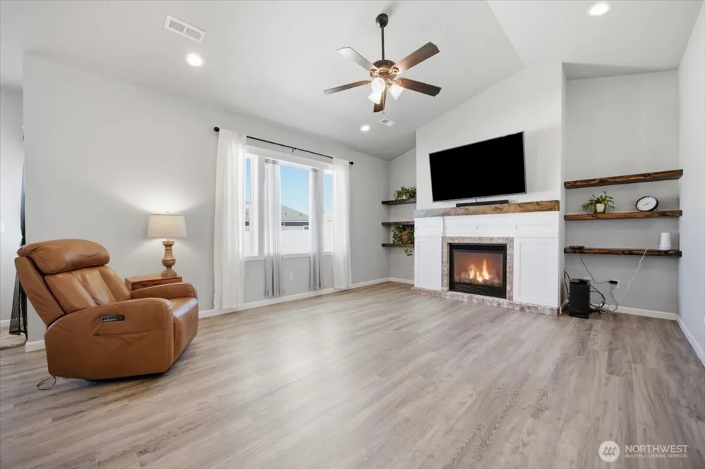 86 Ellie Ann Court Prosser, WA 99350