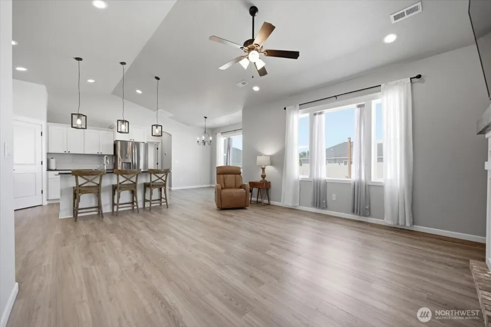 86 Ellie Ann Court Prosser, WA 99350