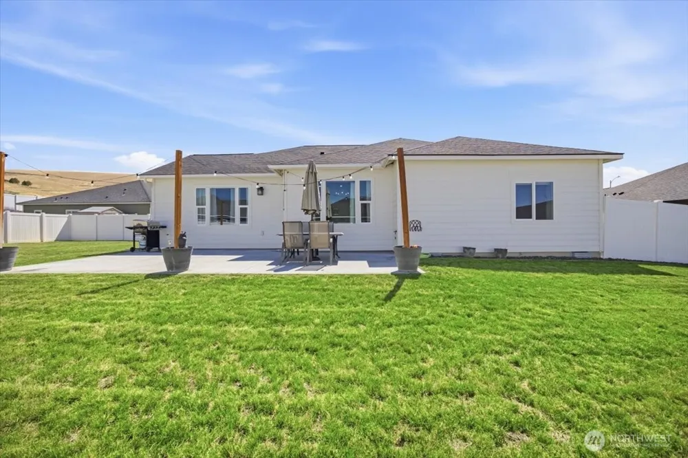 86 Ellie Ann Court Prosser, WA 99350