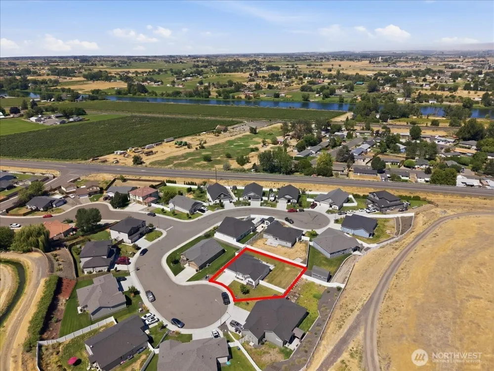 86 Ellie Ann Court Prosser, WA 99350