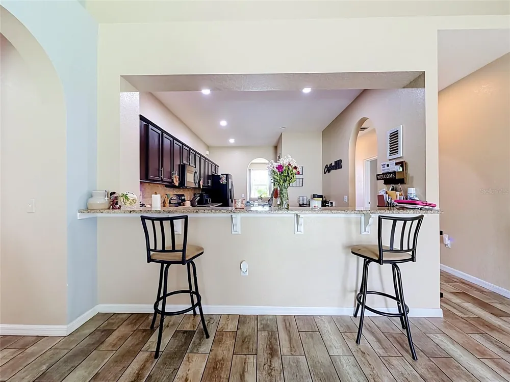 8230 WOODVINE CIRCLE Lakeland, FL 33810