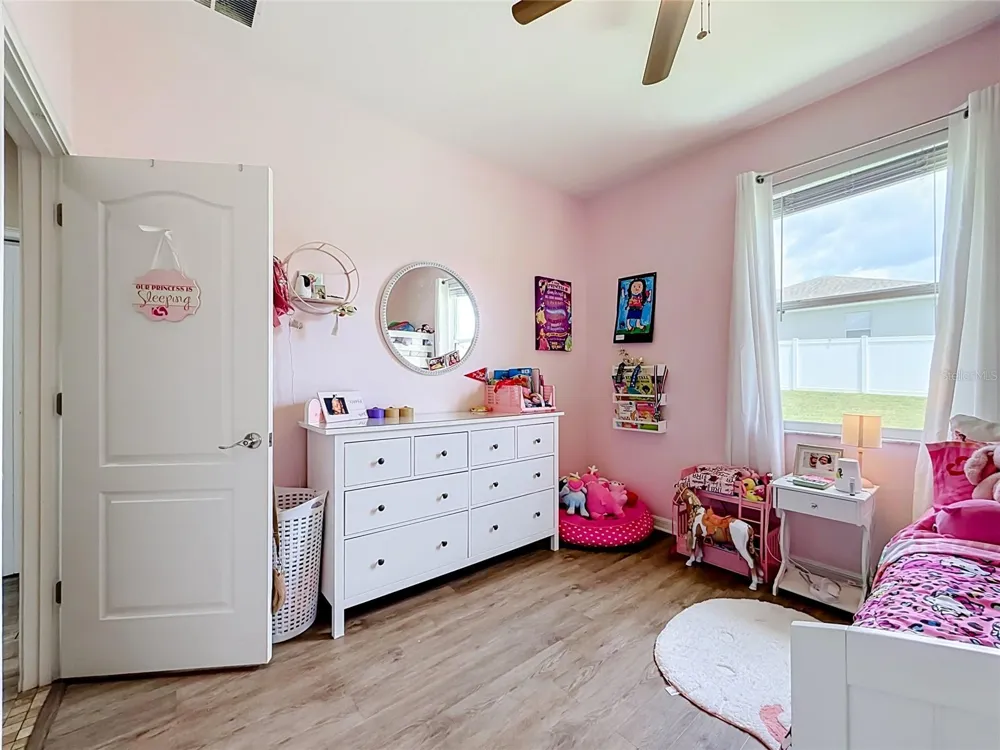 8230 WOODVINE CIRCLE Lakeland, FL 33810