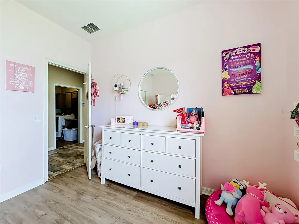 8230 WOODVINE CIRCLE Lakeland, FL 33810