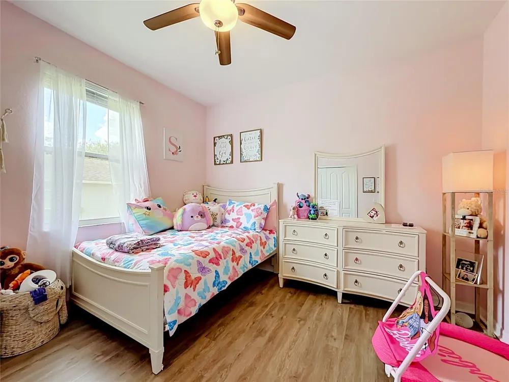 8230 WOODVINE CIRCLE Lakeland, FL 33810