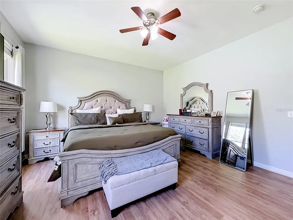 8230 WOODVINE CIRCLE Lakeland, FL 33810