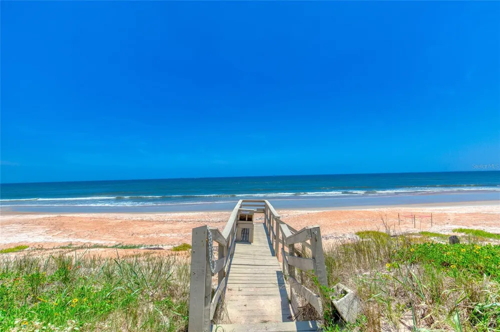 2290 OCEAN SHORE BOULEVARD #2070 Ormond Beach, FL 32176