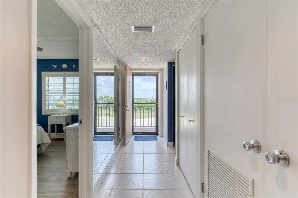 2290 OCEAN SHORE BOULEVARD #2070 Ormond Beach, FL 32176