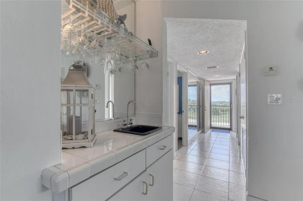 2290 OCEAN SHORE BOULEVARD #2070 Ormond Beach, FL 32176
