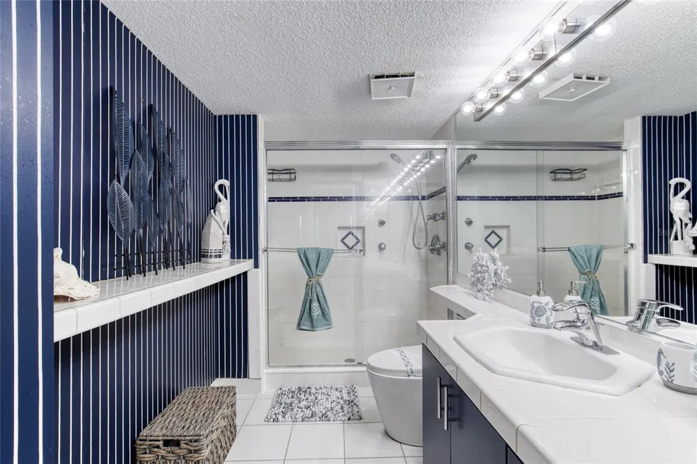 2290 OCEAN SHORE BOULEVARD #2070 Ormond Beach, FL 32176