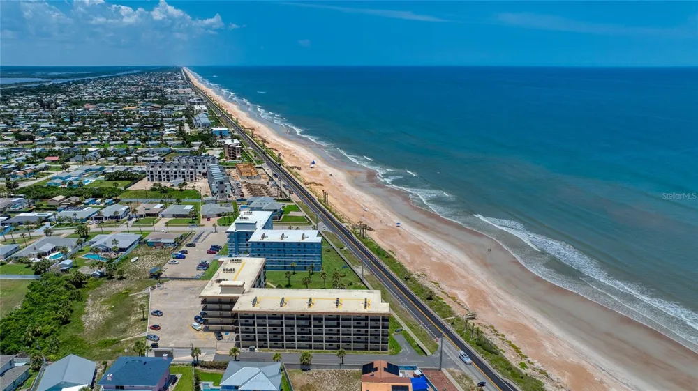 2290 OCEAN SHORE BOULEVARD #2070 Ormond Beach, FL 32176