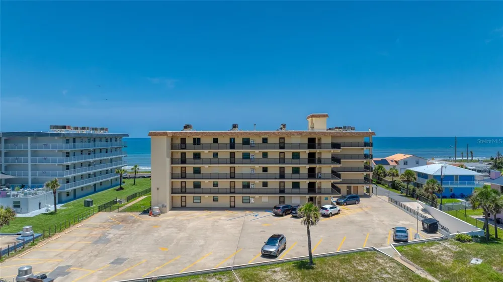 2290 OCEAN SHORE BOULEVARD #2070 Ormond Beach, FL 32176