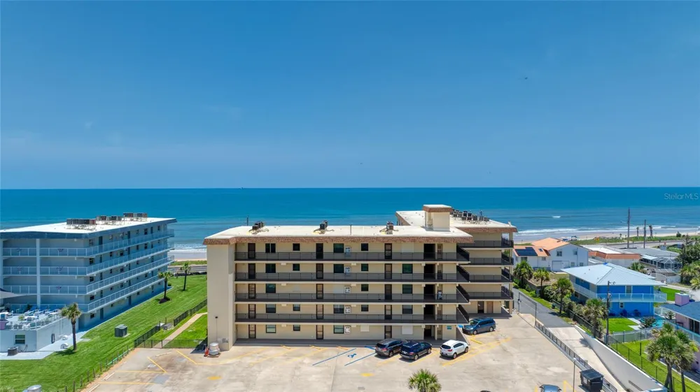 2290 OCEAN SHORE BOULEVARD #2070 Ormond Beach, FL 32176