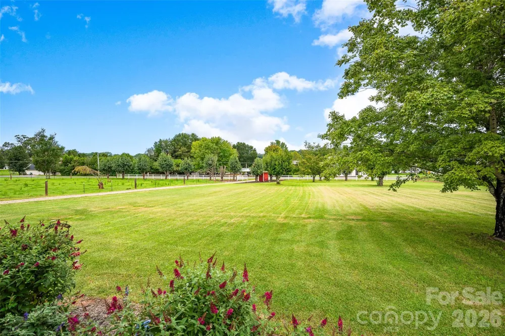 433 Mock Mill Road Statesville, NC 28677