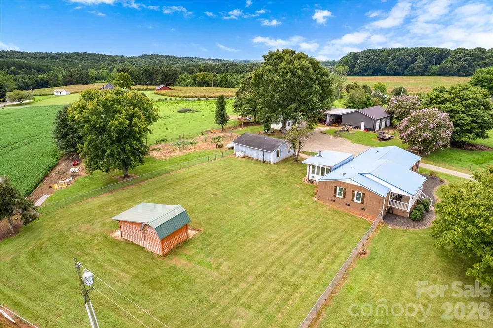 433 Mock Mill Road Statesville, NC 28677