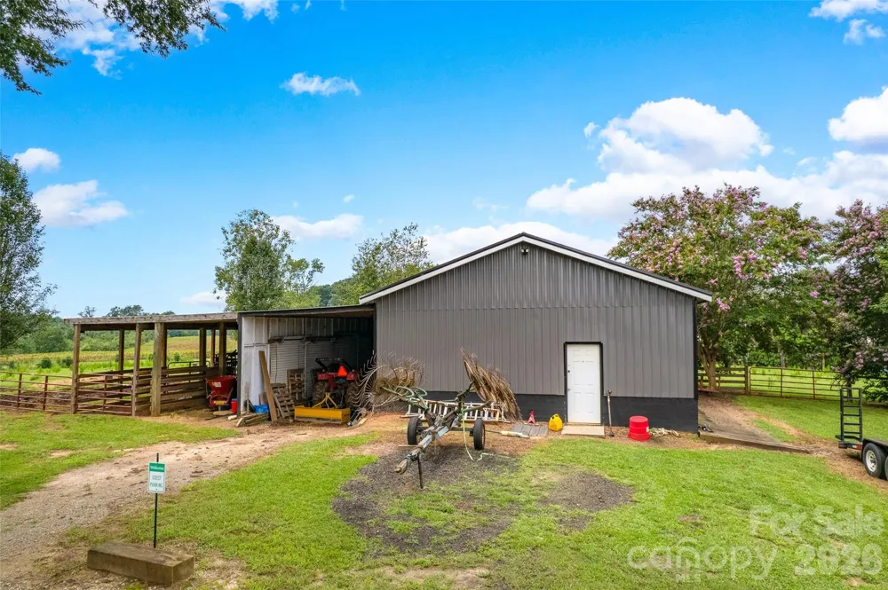 433 Mock Mill Road Statesville, NC 28677