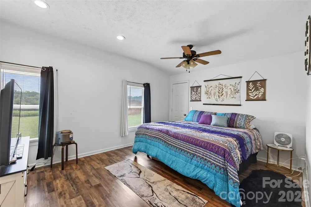 433 Mock Mill Road Statesville, NC 28677