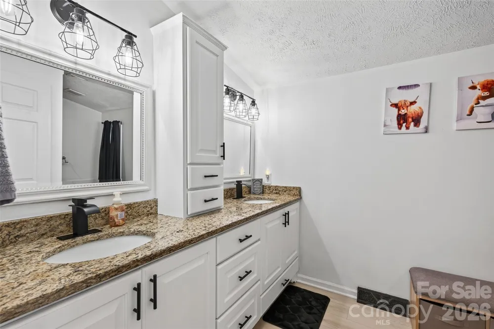 433 Mock Mill Road Statesville, NC 28677
