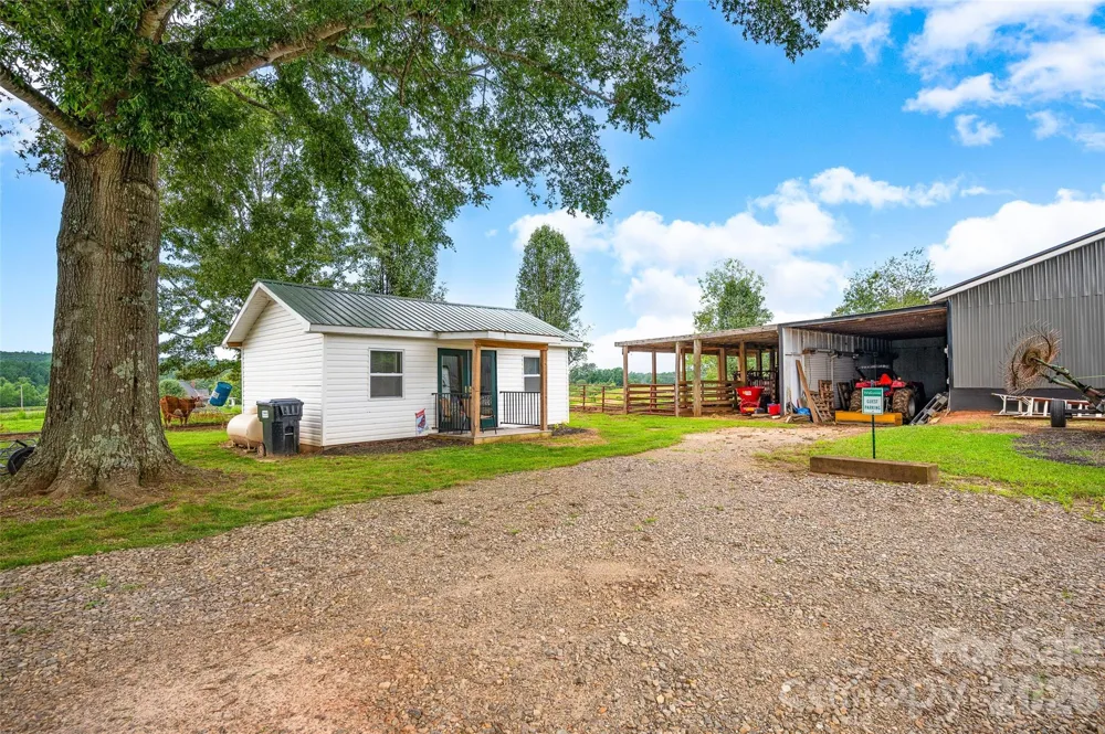 433 Mock Mill Road Statesville, NC 28677