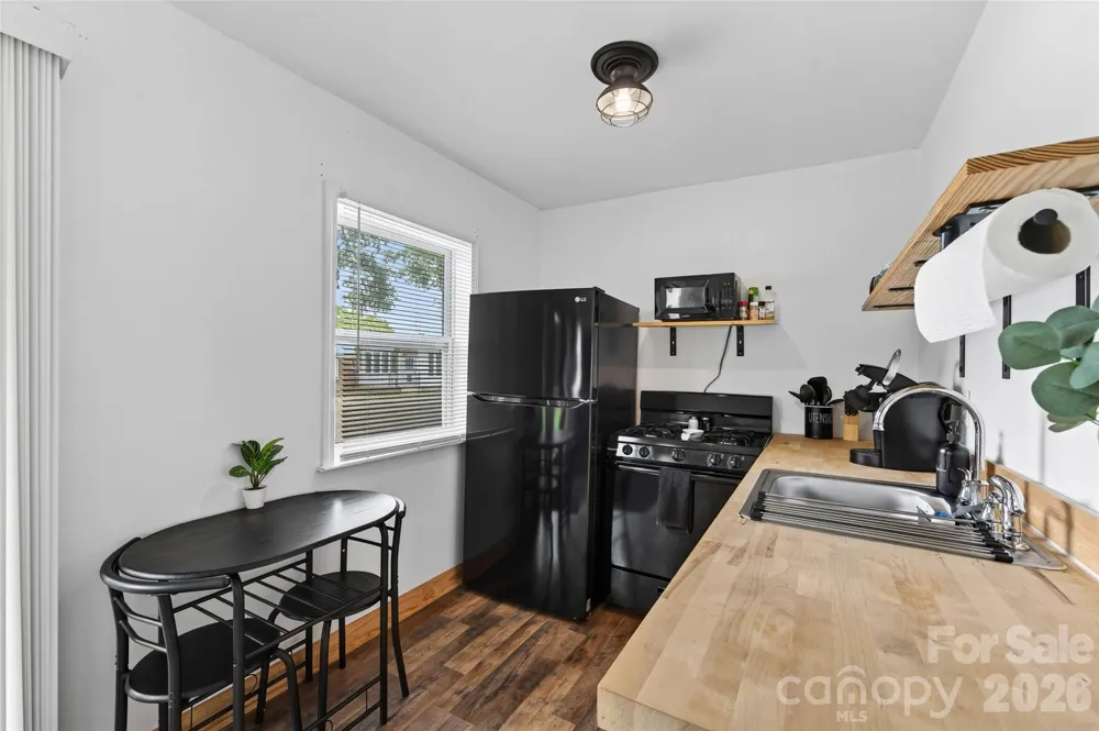433 Mock Mill Road Statesville, NC 28677