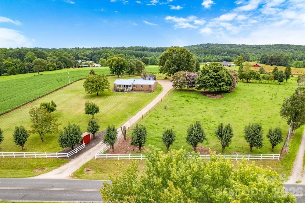433 Mock Mill Road Statesville, NC 28677