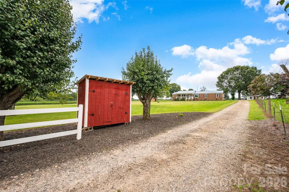 433 Mock Mill Road Statesville, NC 28677