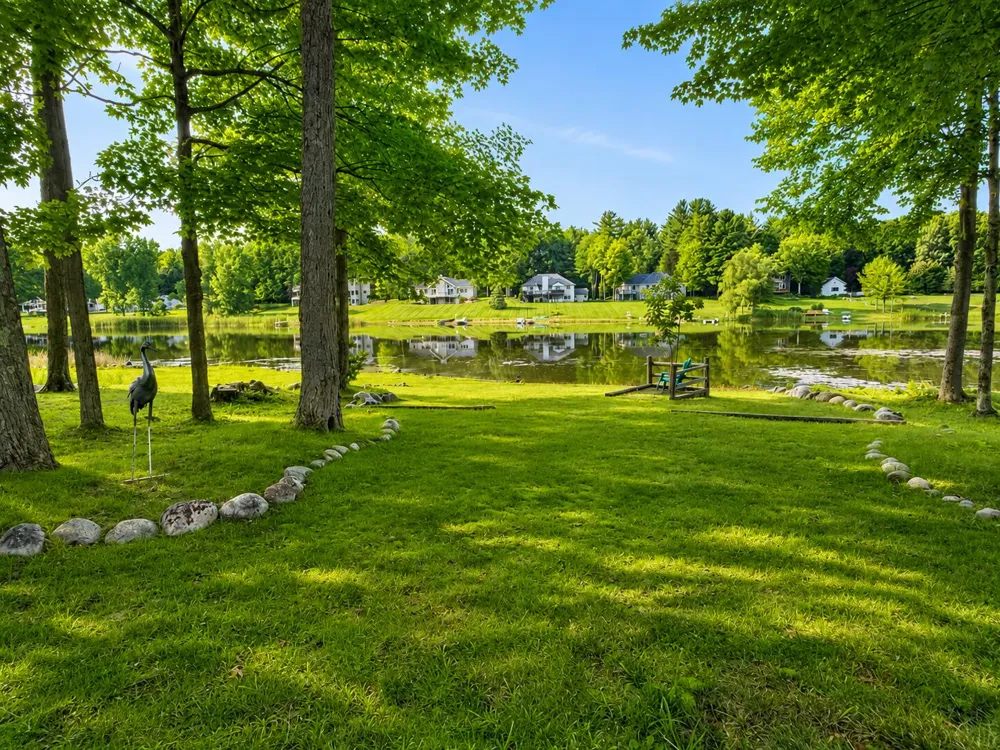 9592 Fawn Lake Drive Canadian Lakes, MI 49346