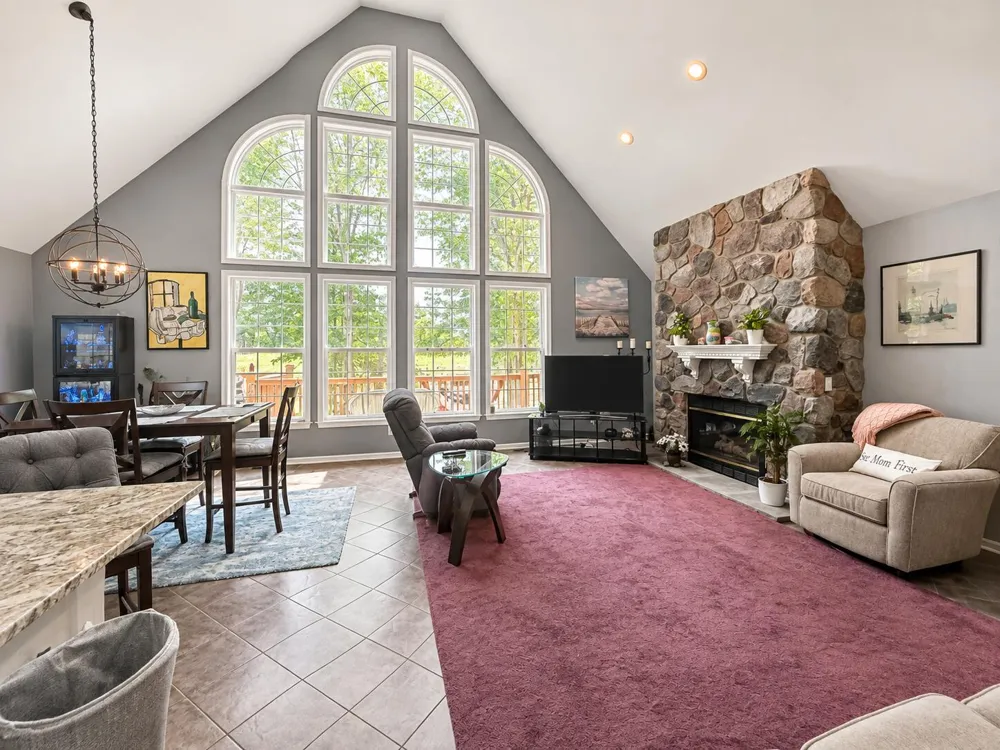 9592 Fawn Lake Drive Canadian Lakes, MI 49346
