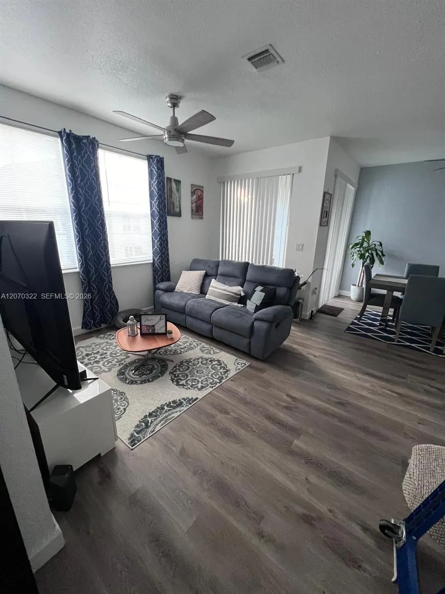 4435 SW 160th Ave #210 Miramar, FL 33027
