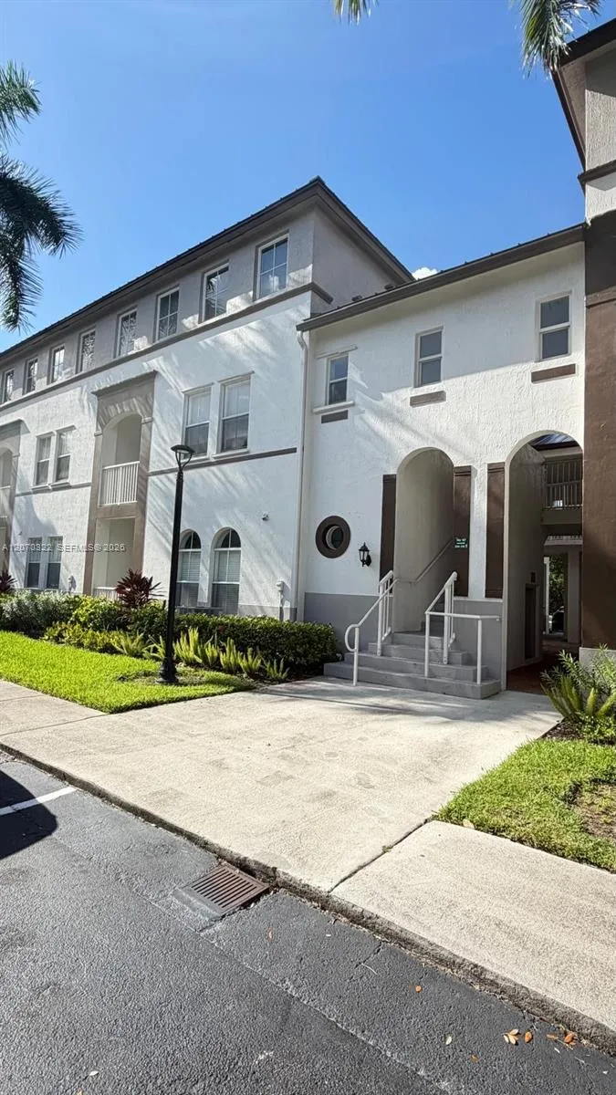 4435 SW 160th Ave #210 Miramar, FL 33027
