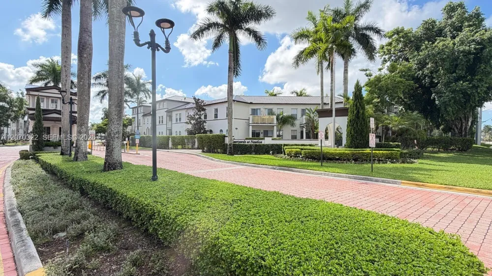 4435 SW 160th Ave #210 Miramar, FL 33027