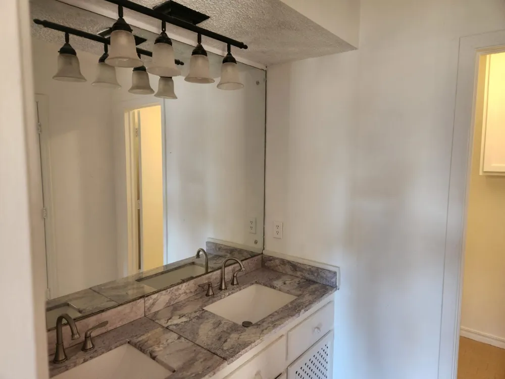 208 W 118th Street S Jenks, OK 74037