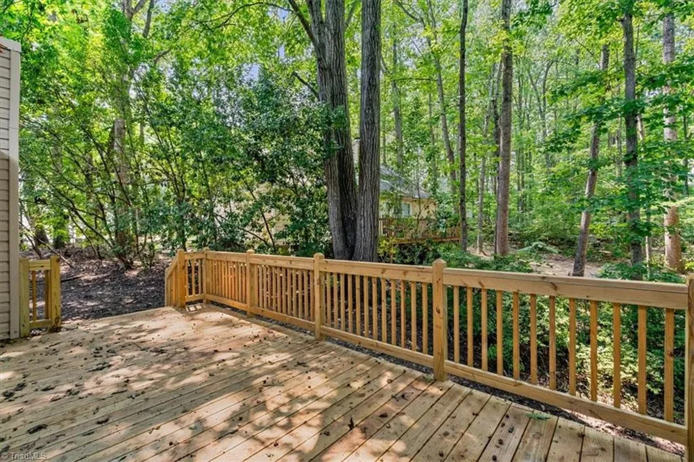 942 Chatfield Drive Jamestown, NC 27282