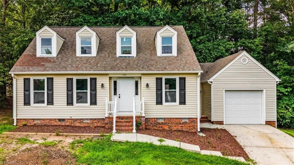 942 Chatfield Drive Jamestown, NC 27282