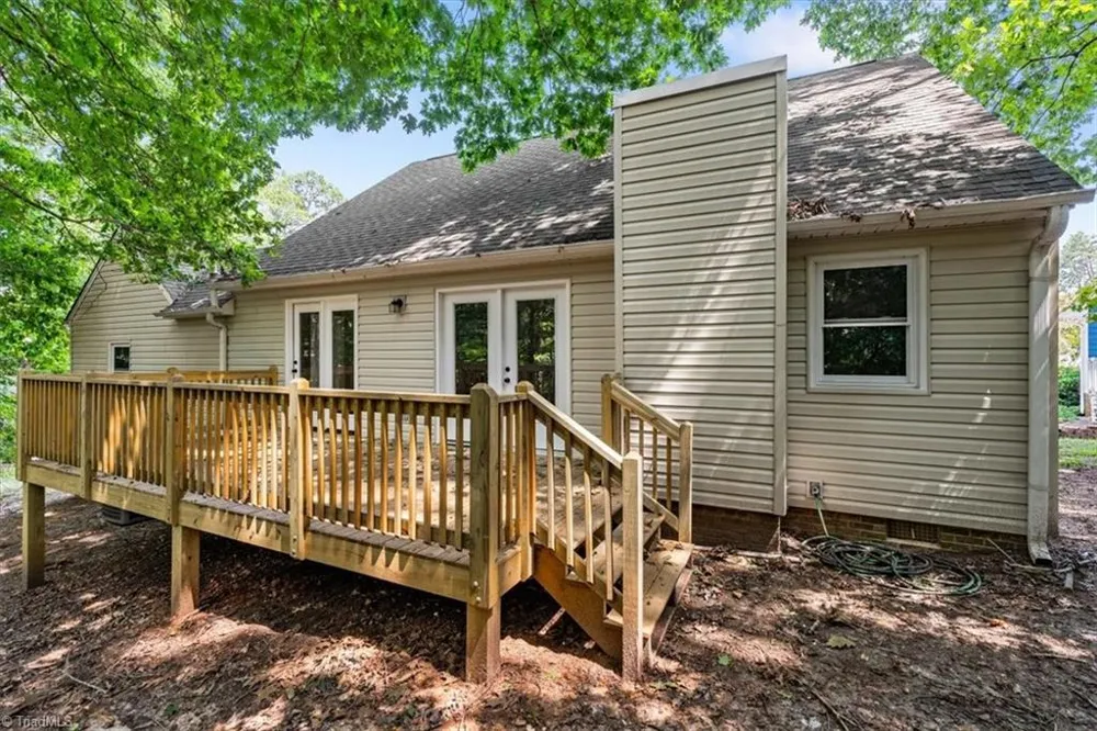 942 Chatfield Drive Jamestown, NC 27282