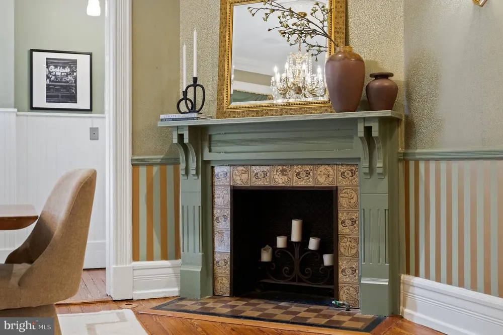 2010 HILLYER PLACE NW Washington, DC 20009