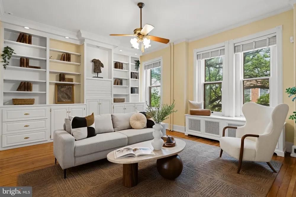 2010 HILLYER PLACE NW Washington, DC 20009