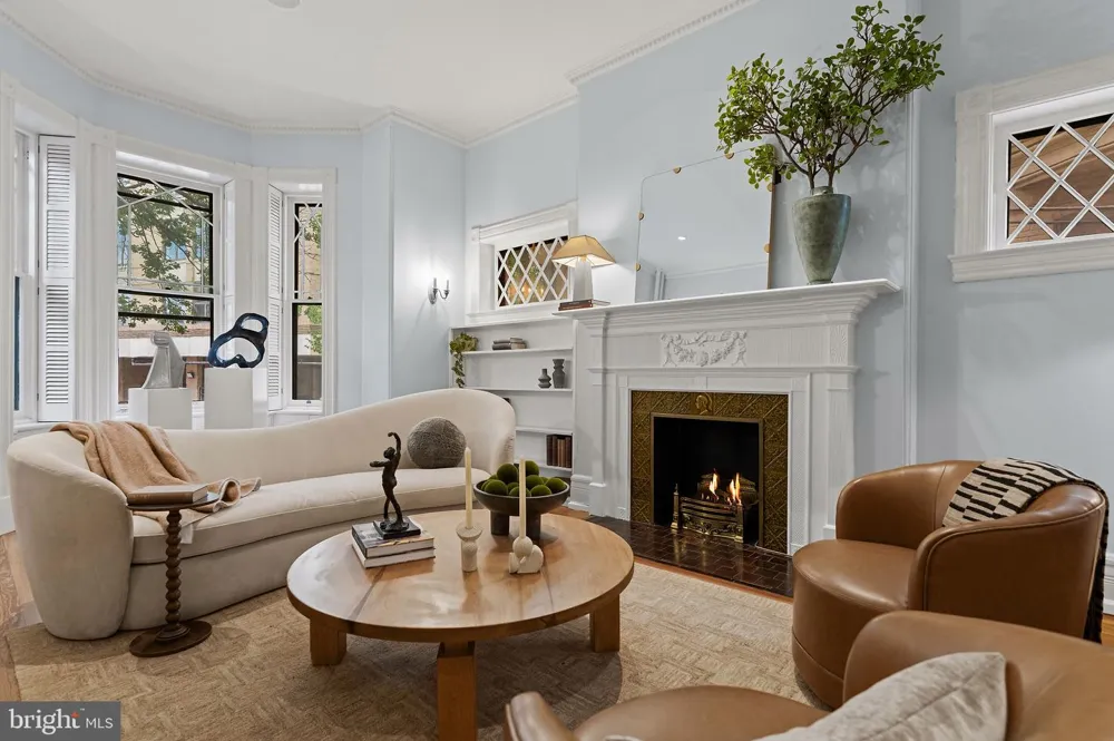 2010 HILLYER PLACE NW Washington, DC 20009