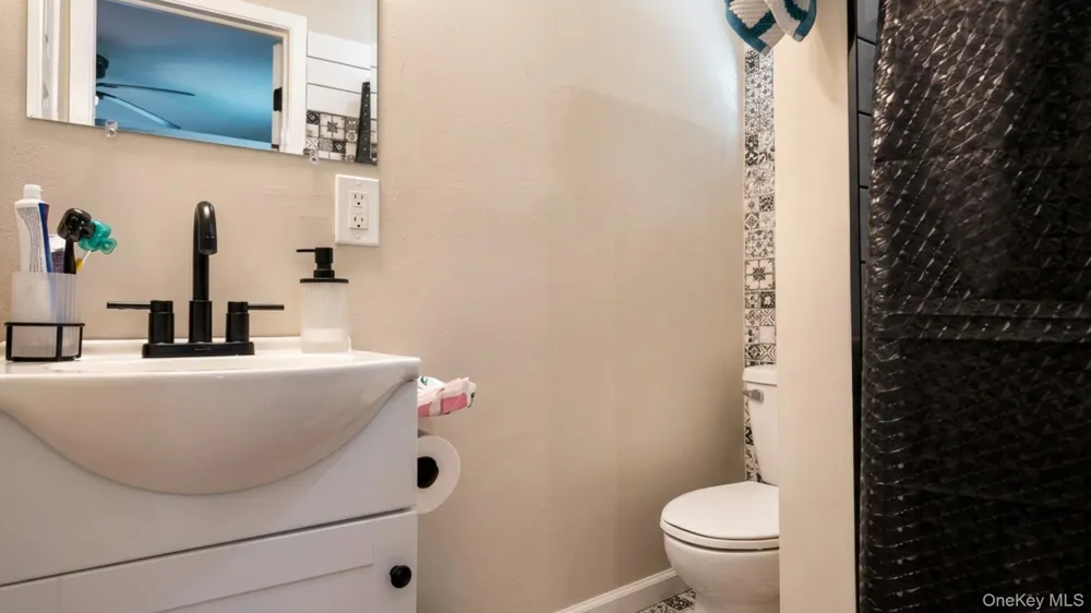 268 Beaver Drive Mastic Beach, NY 11951