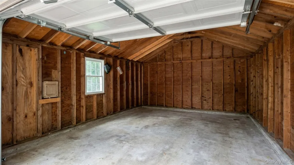268 Beaver Drive Mastic Beach, NY 11951
