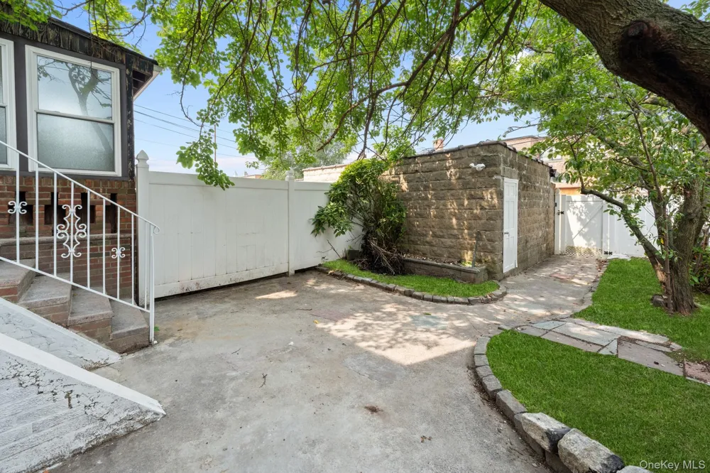 13018 227th Street Laurelton, NY 11413