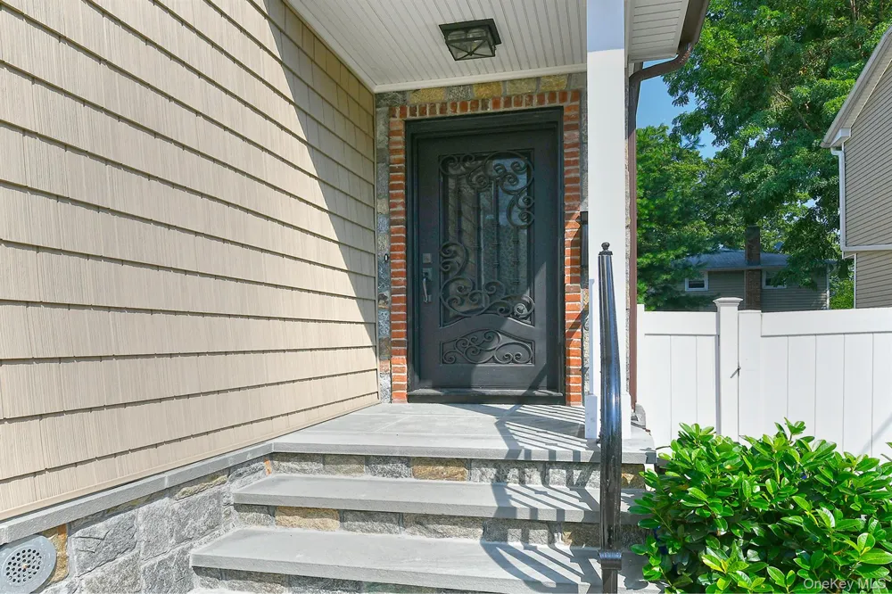 39 Nesaquake Avenue #A Port Washington, NY 11050