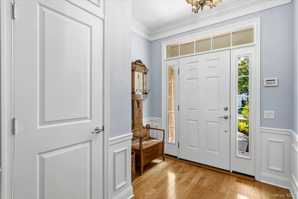 179 Carly Lane Westhampton, NY 11977
