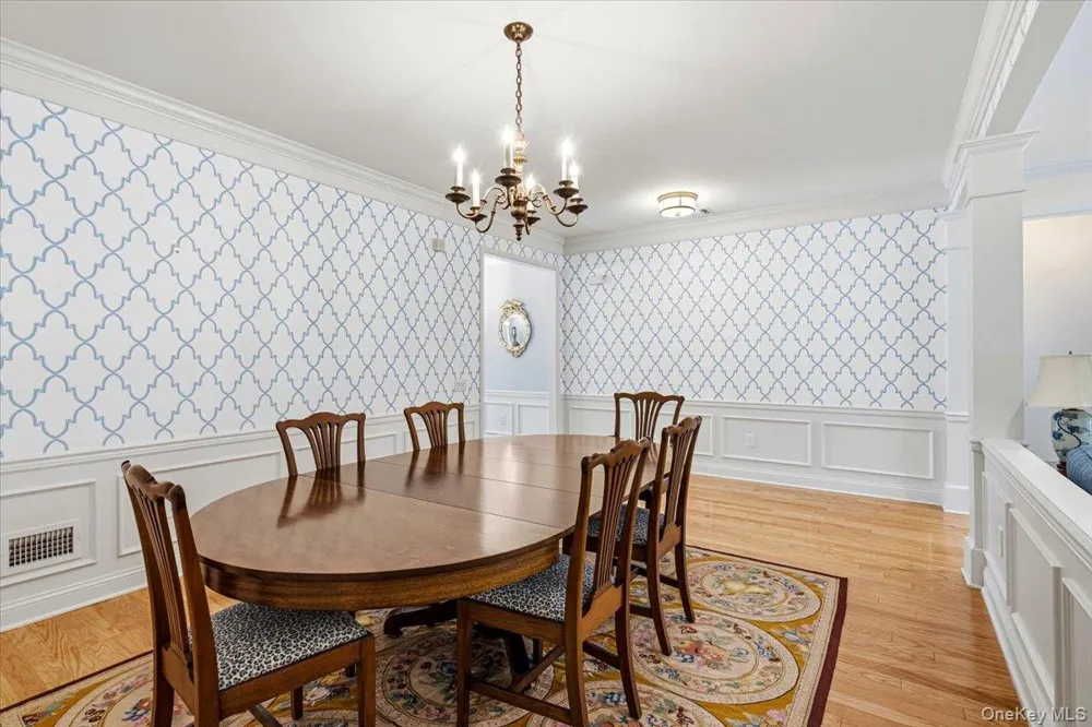 179 Carly Lane Westhampton, NY 11977