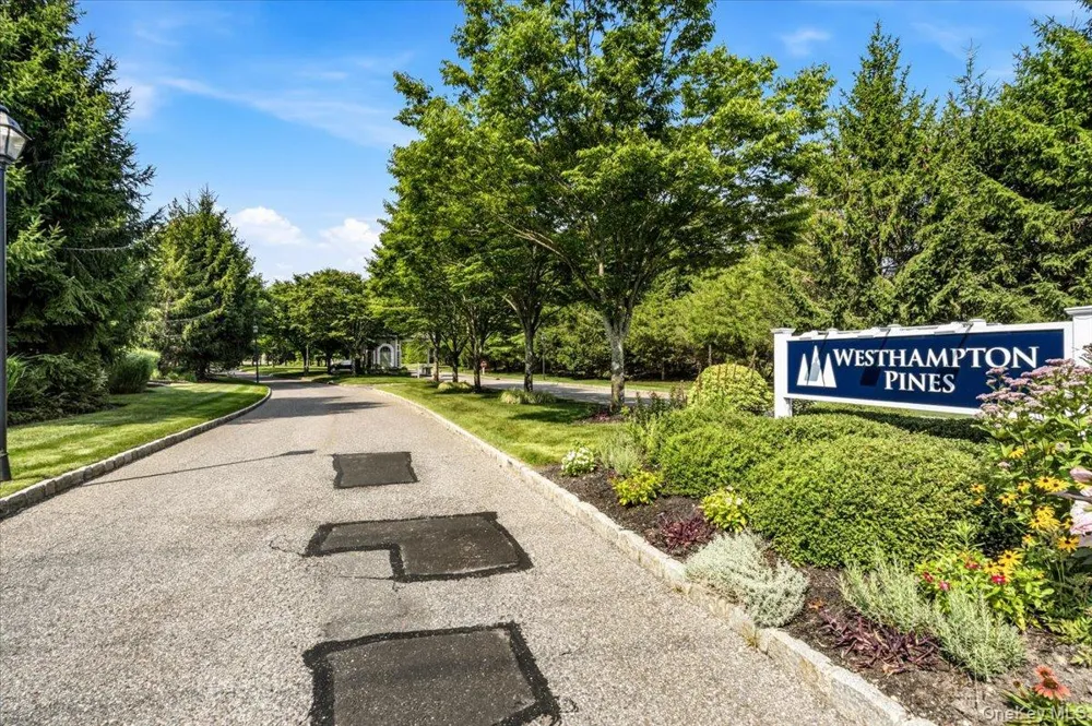 179 Carly Lane Westhampton, NY 11977