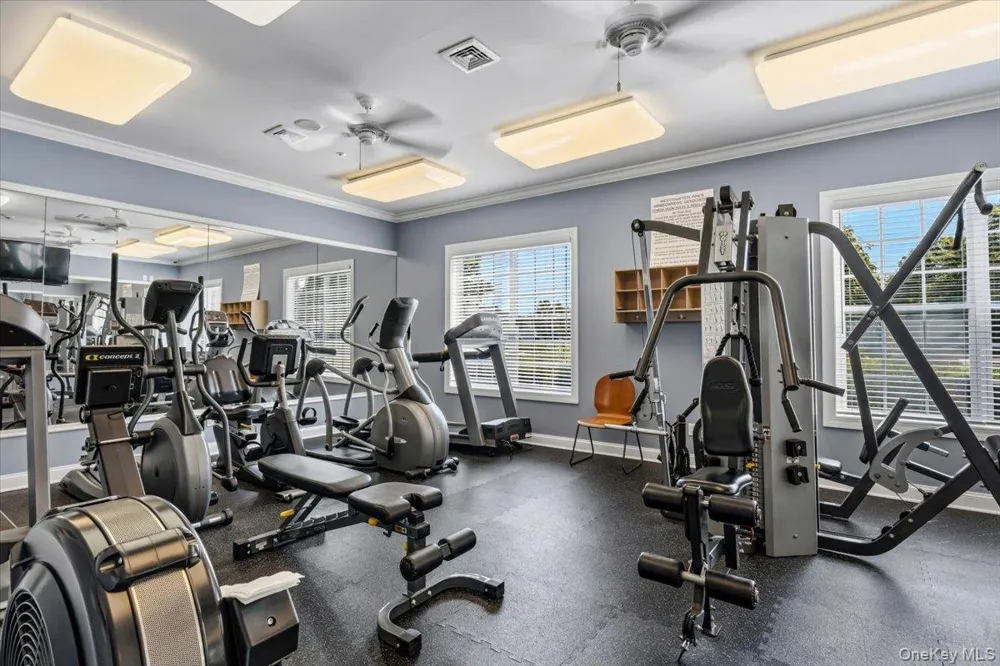 179 Carly Lane Westhampton, NY 11977