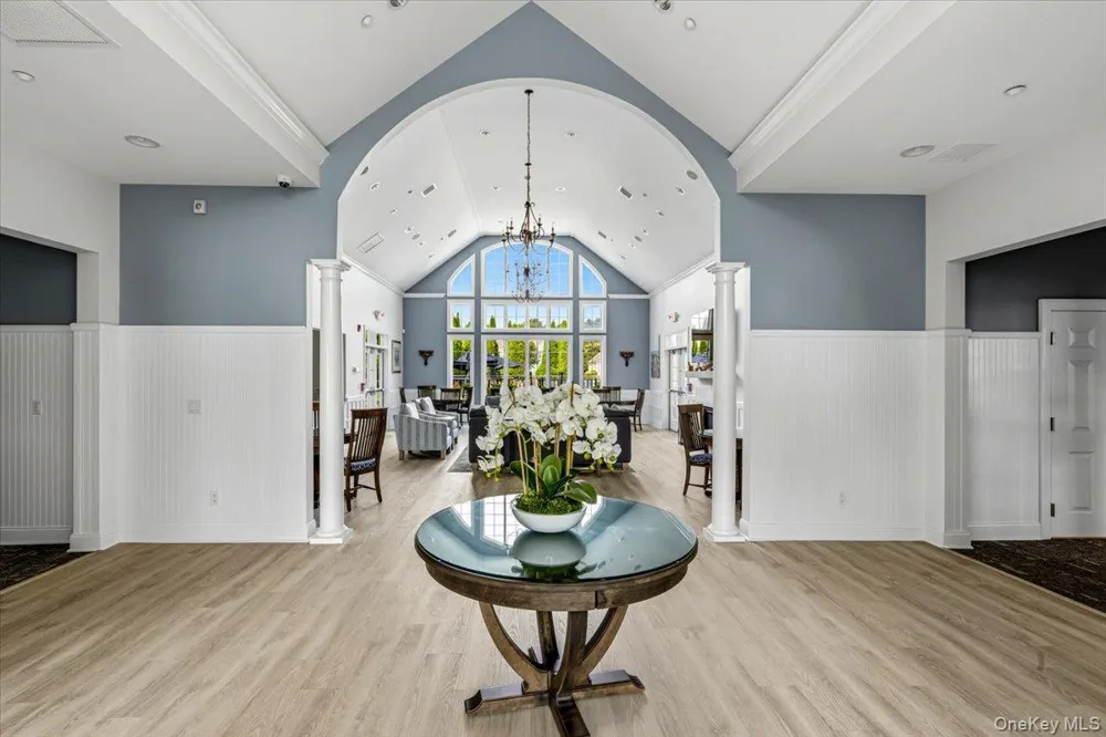 179 Carly Lane Westhampton, NY 11977
